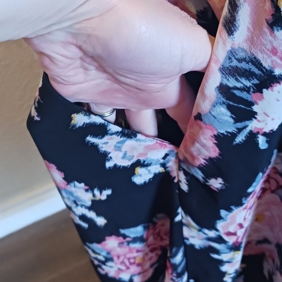 Torrid Plus Size 4X Black Floral Print Dress Wedding - Picture 4 of 6